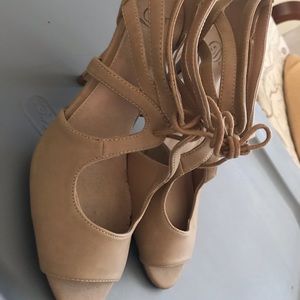 Tan heels